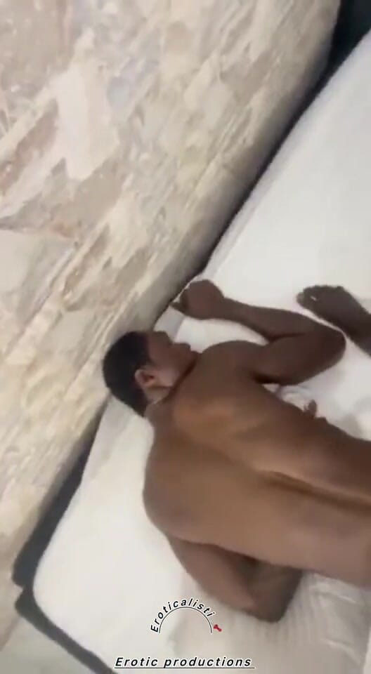 Eroticalistic: Büyük zenci yarağı flip sikiş üçlü grup seks