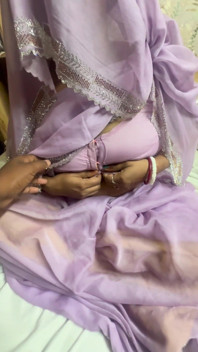 Waktu ibu tiri di rumah waktu ayah tirinya lagi liburan di luar ruangan
