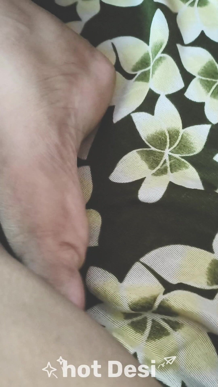 Muskaan bhabhi xxx: 義母の秘密の欲望 エッチな午後のロールプレイ