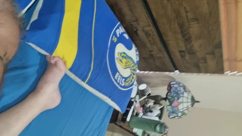 WeAreFukBunnies: Chce mě ošukat