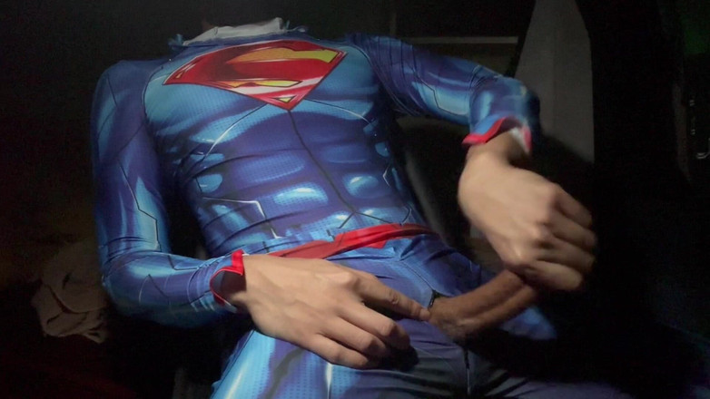 SinglePlayerBKK: Thailändsk superman och sexleksaken.