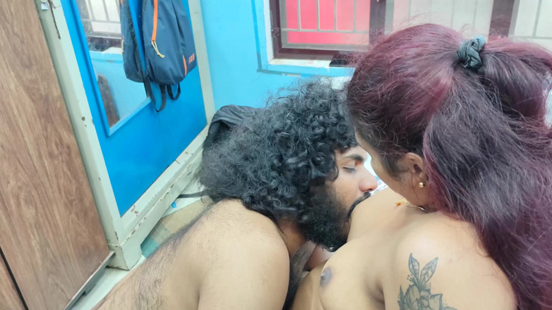 Vaishnavysharunraj: 乳头吮吸胸部按裸体浪漫