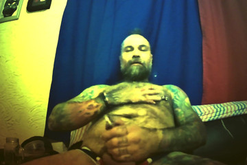 Phillholes: Enjoingbsex solo