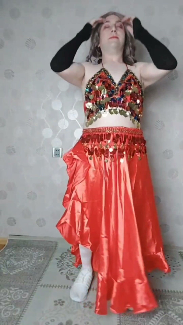 Kitty_Cross: Naughty Belly Dancer Hot Moves White Body