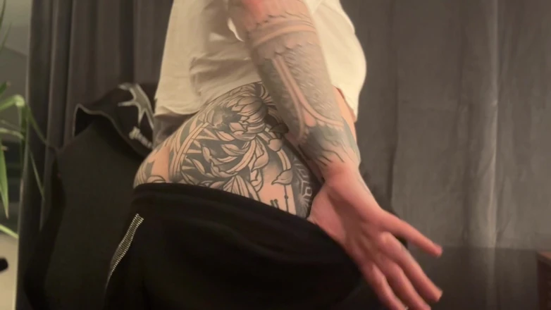 Miss Valentina: Lick Your Cum off My Ass