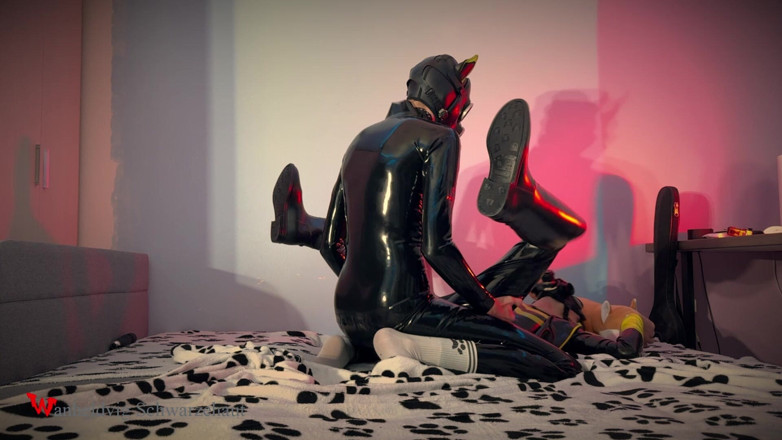 Wanheldvig: Shadows &amp; Sheen: an Intimate Latex &amp; Gas Mask Aesthetic Experience