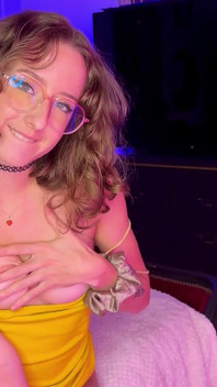 Mitbewohnerin bietet mir während der Party ihren Hintern an, um mich kennenzulernen – Französischer analer Pornografie