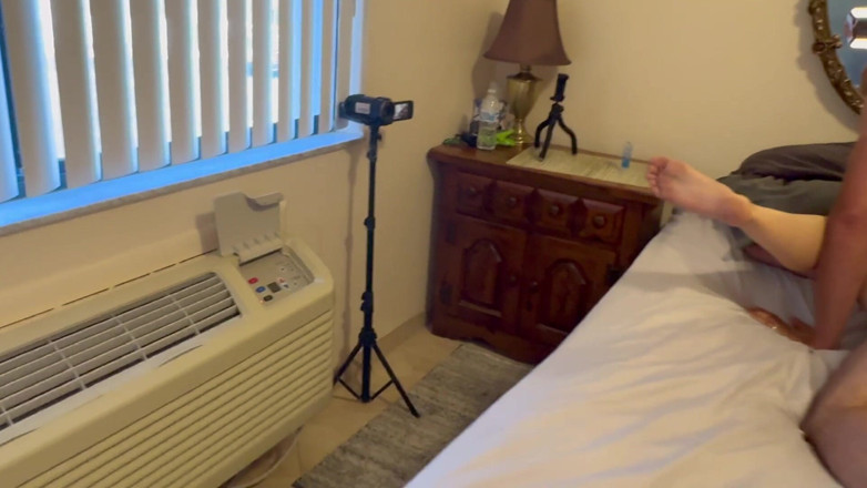 Island Boy Vids: Vrijgezellen pov met feeks Natasha Ty