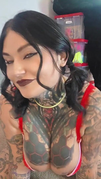 Pin-up Lingerie Strip Tease