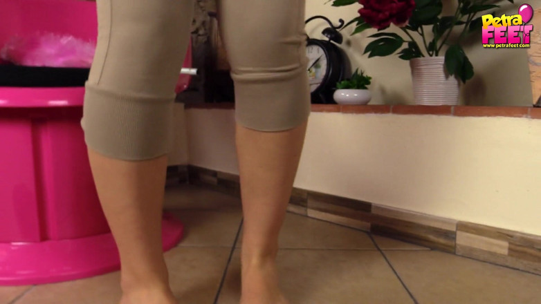 Foot Fetish HD: Petra, cute teenage babe plays with her sexy feet