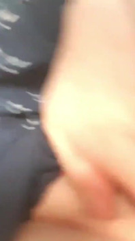 Geiles teen masturbiert in echtem öffentlichen Uber