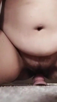 Jade tryska i kremy nad dildo jebanie