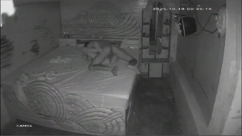 Nisha bhabhi cool [deactivated]: Neuken met buurman vriend en man betrapt op camera