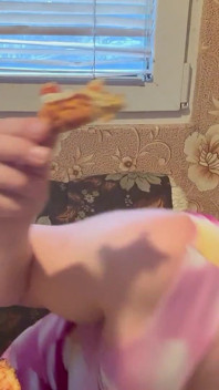 吃和大肚子恋物癖，打屁，