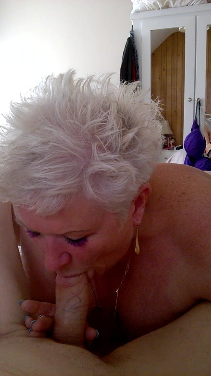 Uk Joolz: Joolz dan pria tua kontol besar