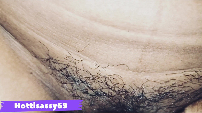 Hottishsassy69: Ze wil dat ik haar diep in haar natte poesje...