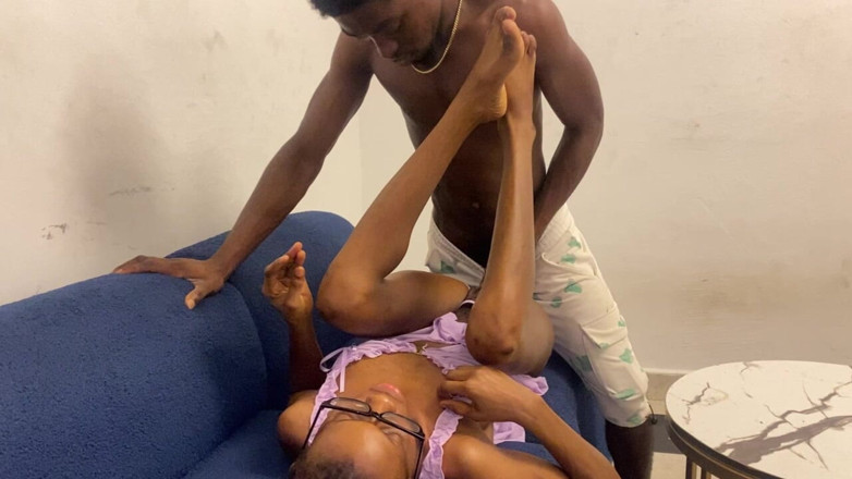 Xxx69bang: Homie’s Babe Couldn’t Help Herself Around Me so I Creampied...