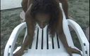 Hot and Wet: Chica negra superior con cuerpo perfecto monta polla blanca en...