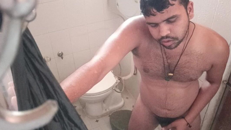 IsmaatDeva: Hot Bath with Ismaatdeva