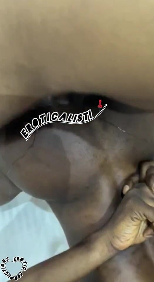 Eroticalistic: Palenie go z głębokimi pociągnięciami