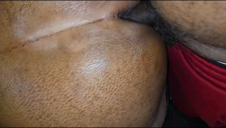 Chuck and Rob Doe: Svuota un enorme carico di sperma sul culo della moglie