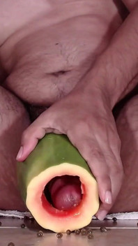 Meyve sikişinin yeni videosu. Papaya'nın sırası