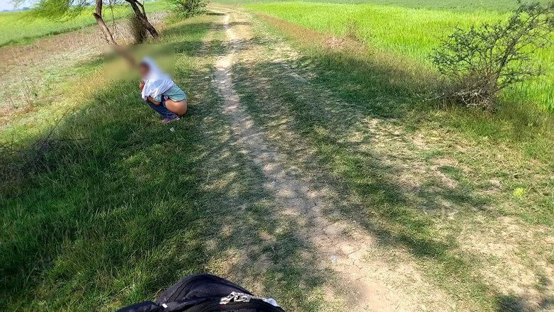 AKXpro: Didi's Friend Sucked His Cock in the Fields, Girlfriend's Mouth...