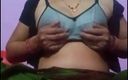 Sexy gunjan: Indian Mature Massage Her Whole Body with Oil and Masturbation...