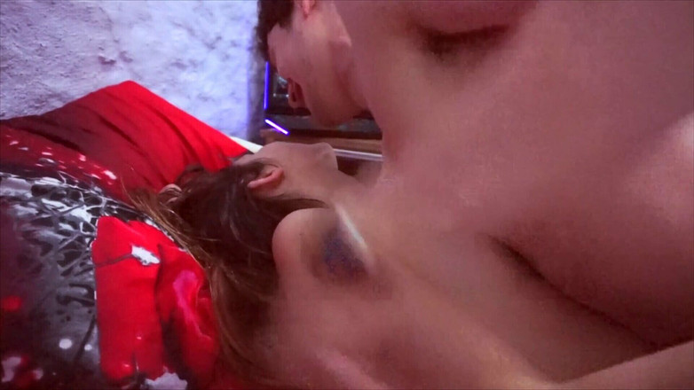 Kyle Smith: Cặp đôi gợi cảm làm tình đam mê