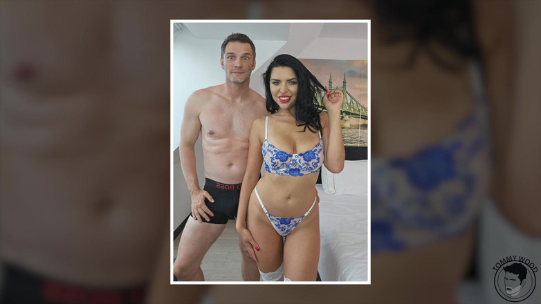 Tommy Wood XXX: Máy bay bà già tóc nâu với bộ ngực to...