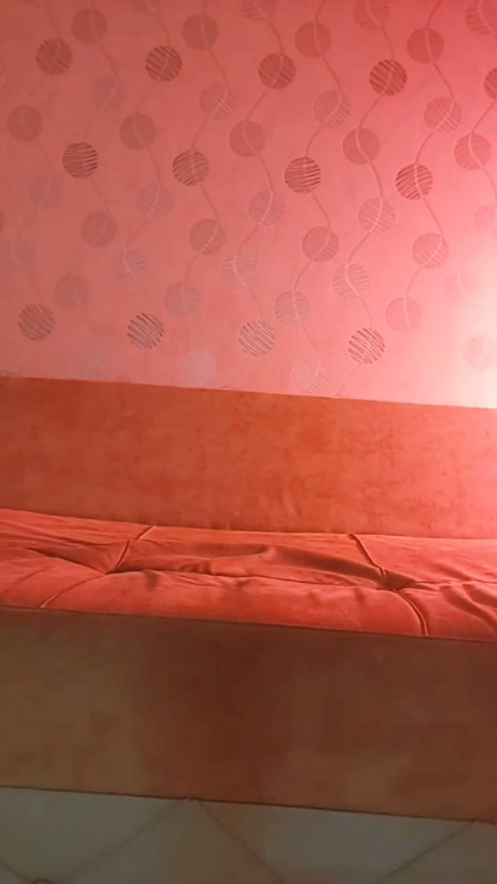 Kitty_Cross: Club-schlampe exotischer tanz, wie flexibel der weiße körper
