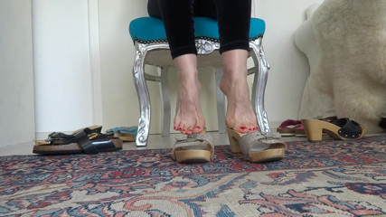Lady Victoria Valente: 5 pares de sapatos com almofadas de madeira mulas e...