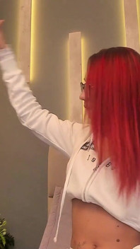 Cette Latina Rousse Veut Que Tu L’encules Maintenant