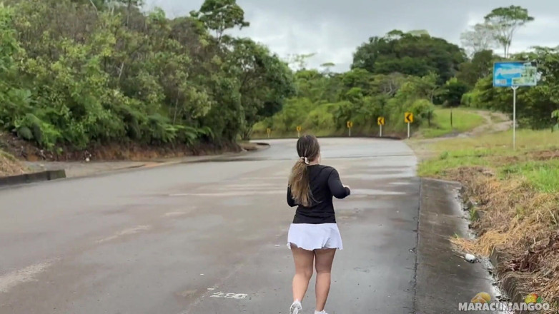 Maracumangoo: Ich habe das runnergirl meiner träume gefickt und in sie...