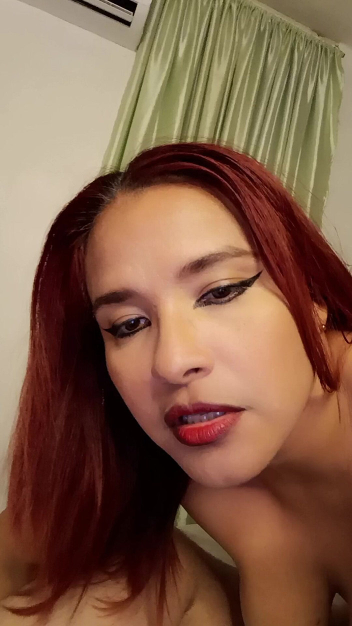 Gina Halime: MILF BBW Si Registra Mentre Scopa Il Marito Della Sua...