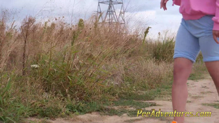 Pee Adventures: Piscia i vestiti quando uscava per fare jogging