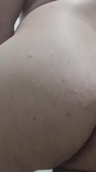 Regarde la taille des fesses de ce femboy blond et fort