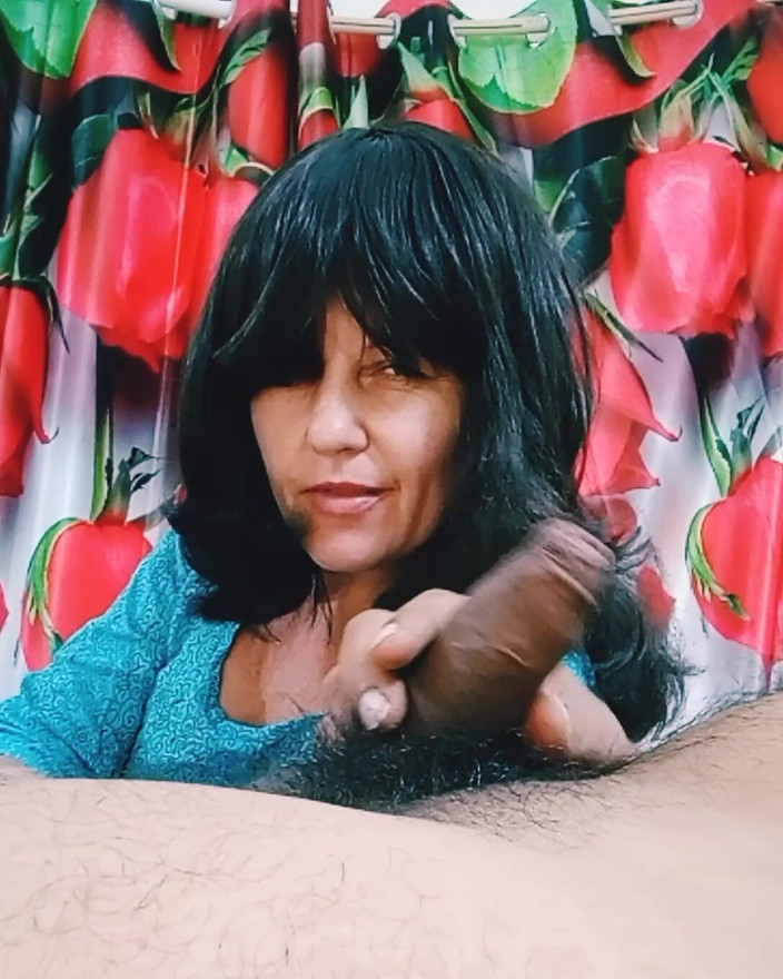 Bolly Karma: Aqui está sua esposa puta