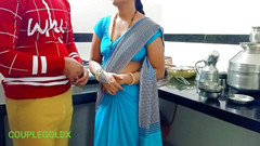 Sexy Komal: Majitel domu přišel požádat o pronájem, Komal Said, strávil se...