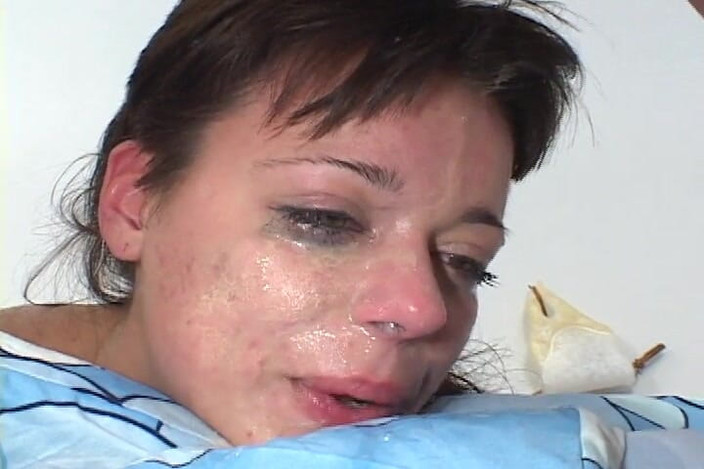 Nikky Thorne's Teen Club: Carina teen scopata per la prima volta - Bic_327