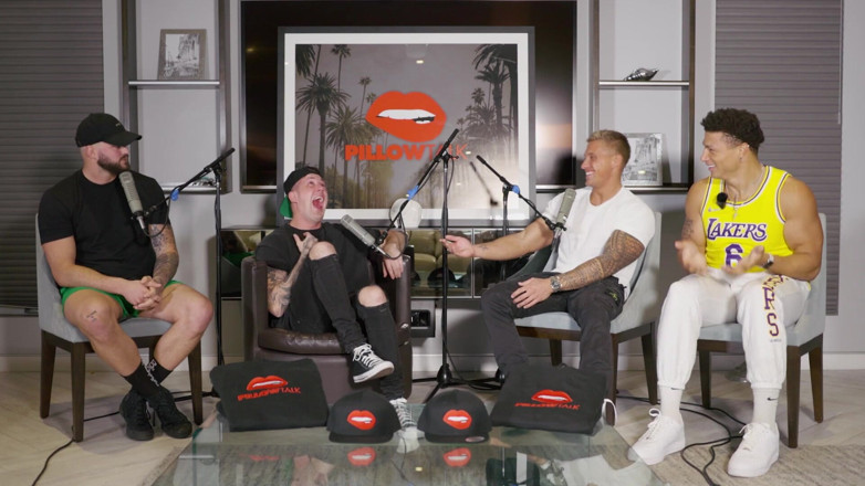 Pillow Talk: Chase tendo s*x na frente de Nathan !!