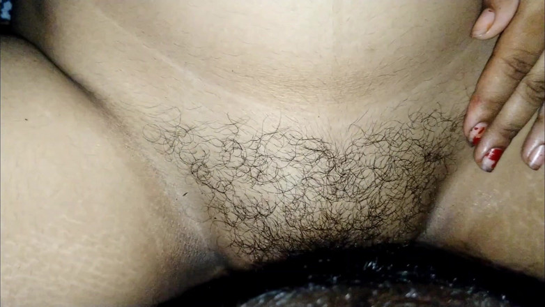 Hubby 23: Indische heiße freundin fickt hart