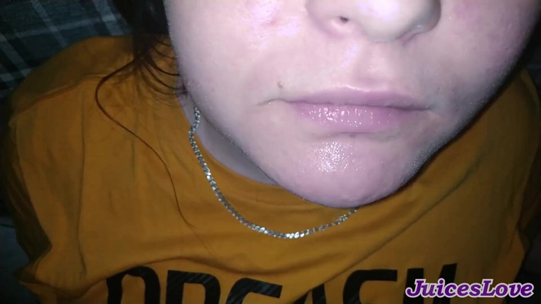 BigSexShow: Ingoia bocca piena di sperma e pompino ravvicinato