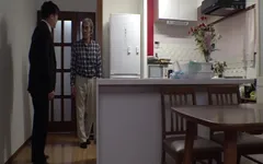 Harumi kurokawa - 我无法告诉我的老公，但我的岳母在晚上进入我的房间