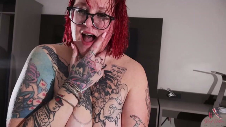 Reds BBW Hotties: PAWG bbw pov šukání hrát