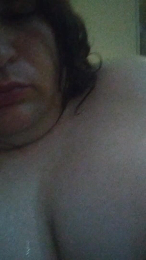 Ziasavv: rubbing my transgirl clit