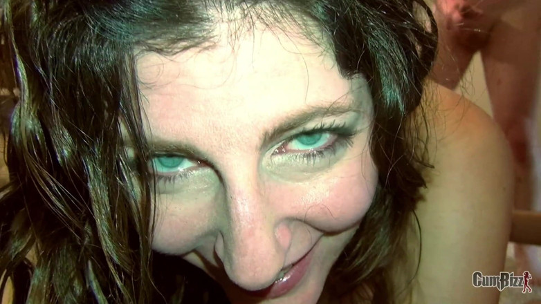 Cumbizz: MILF anal ejaculação interna gangbang gozada festa