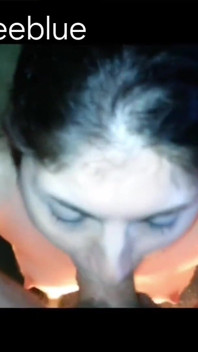 Blowjob dan facial luar ruangan di kolam renang hotel