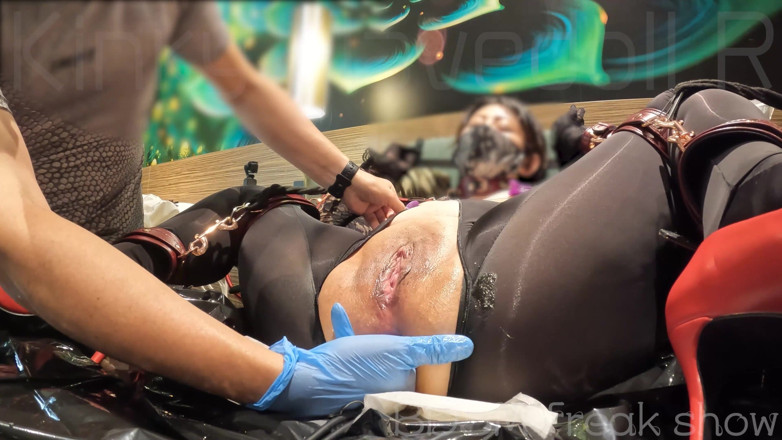 BDSM_HENTAI-ch: 変態奴隷人形R Vol.002 接写版 目丸めして潮吹きアナルオーガズム!!(10-)