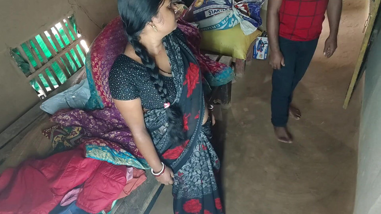 Raju Raju: Beijou minha buceta, me fodeu nua, gostou na vila indiana